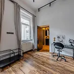 Signature Urban
